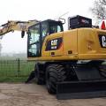 CAT M316F met LMB